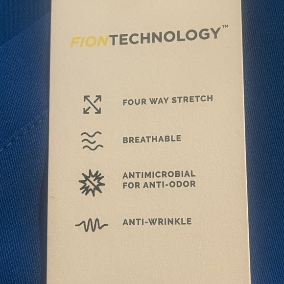 NWT FIGS Technical Collection Catarina One-Pocket Scrub Top - Picture 10 of 16